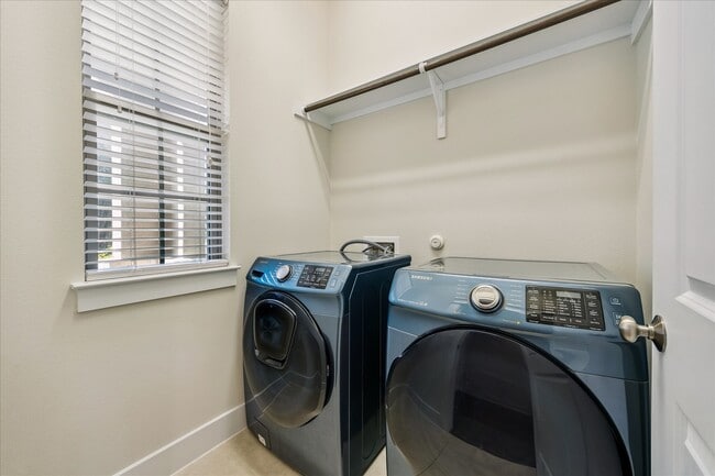 Photo - 13001 Hymeadow Dr