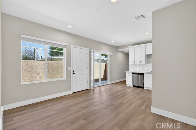 Photo - 8412 Burnet Ave