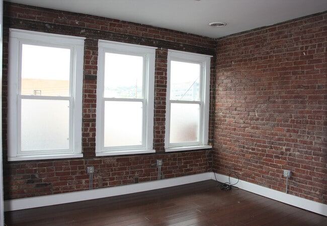 Photo - 2703 Penn Ave