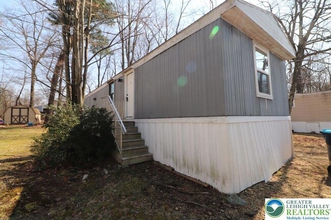 Photo - 238 Birchwood Ln