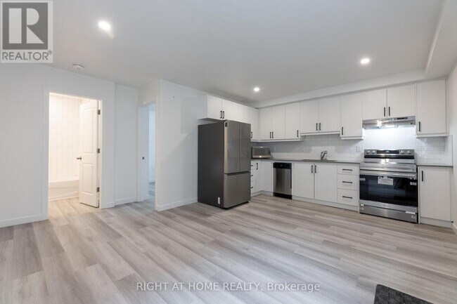 Photo - 1738 Wilson Ave Unit 13