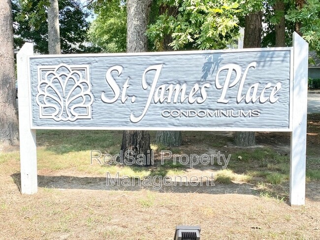 Photo - 12750 St George St