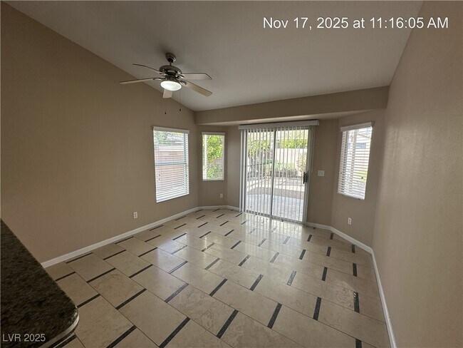 Photo - 5320 Corbett St