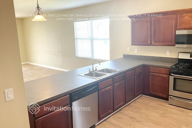 Photo - 4373 Collinwood Dr