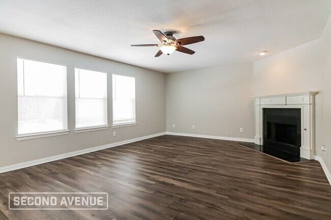 Photo - 1705 Nighthawk Dr