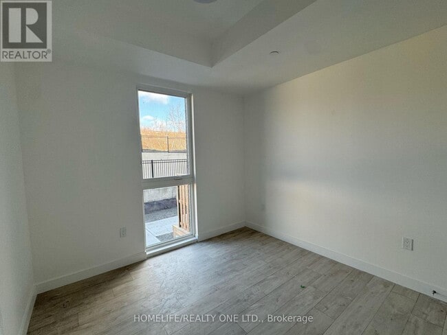 Photo - 176 Clonmore Dr