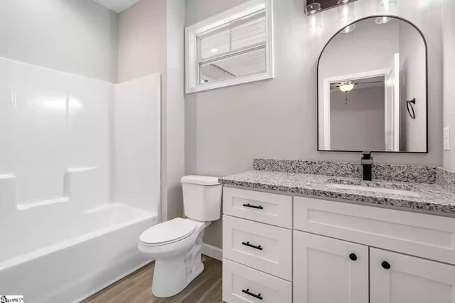 Bathroom 2 - 13 Bigby St