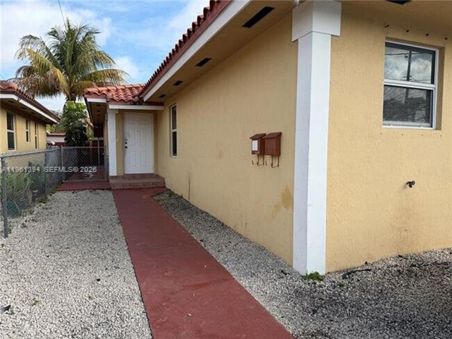 Building Photo - 4761 NW Flagler Terrace Unit 4761 NW Flagler Ter # 4763