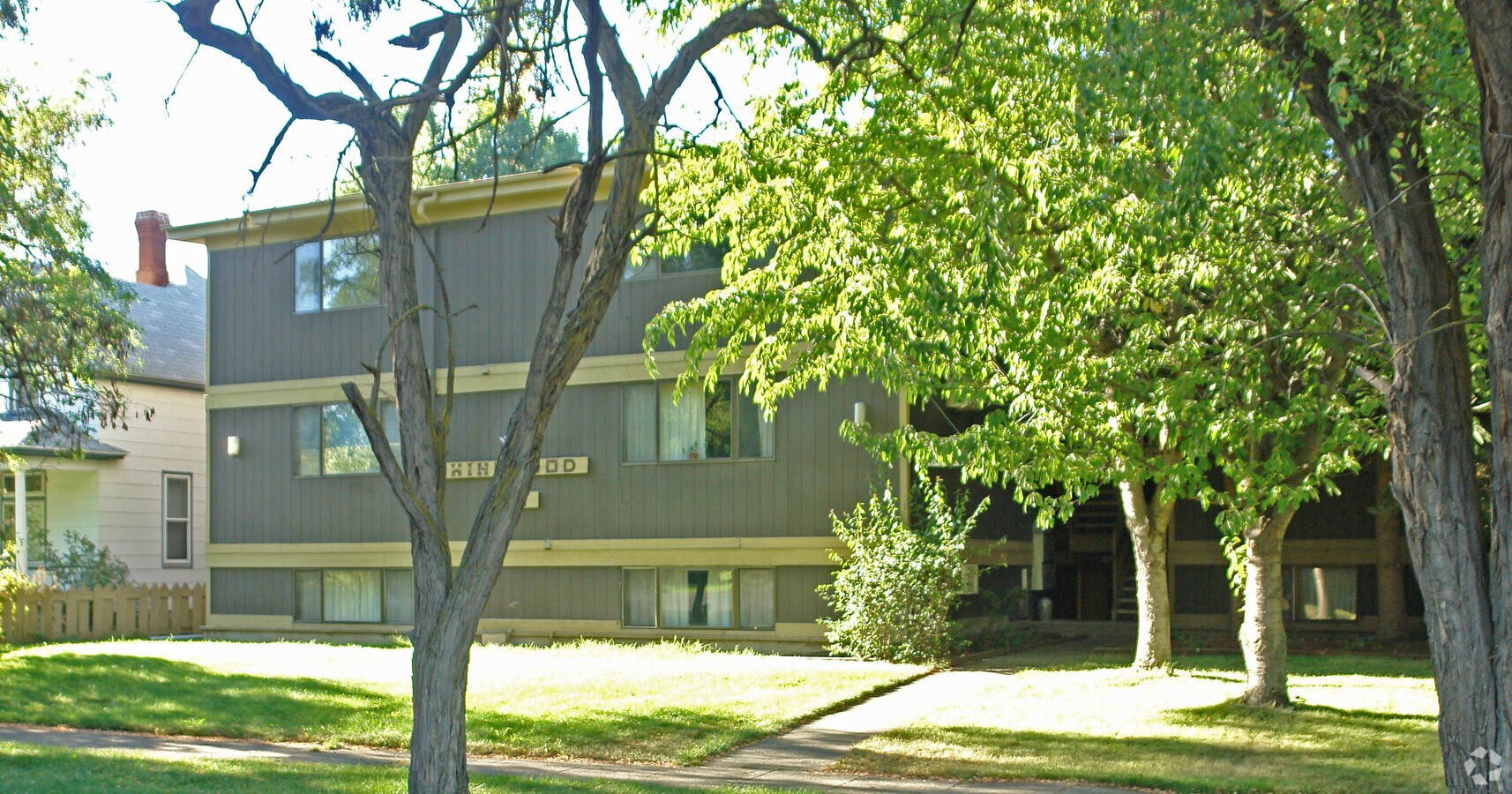 Photo - 511 E Augusta Ave Apartments