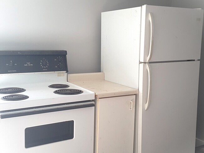 Photo - 184 Christina St S Unit 3