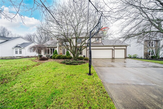 Photo - 368 Leverett Ln House