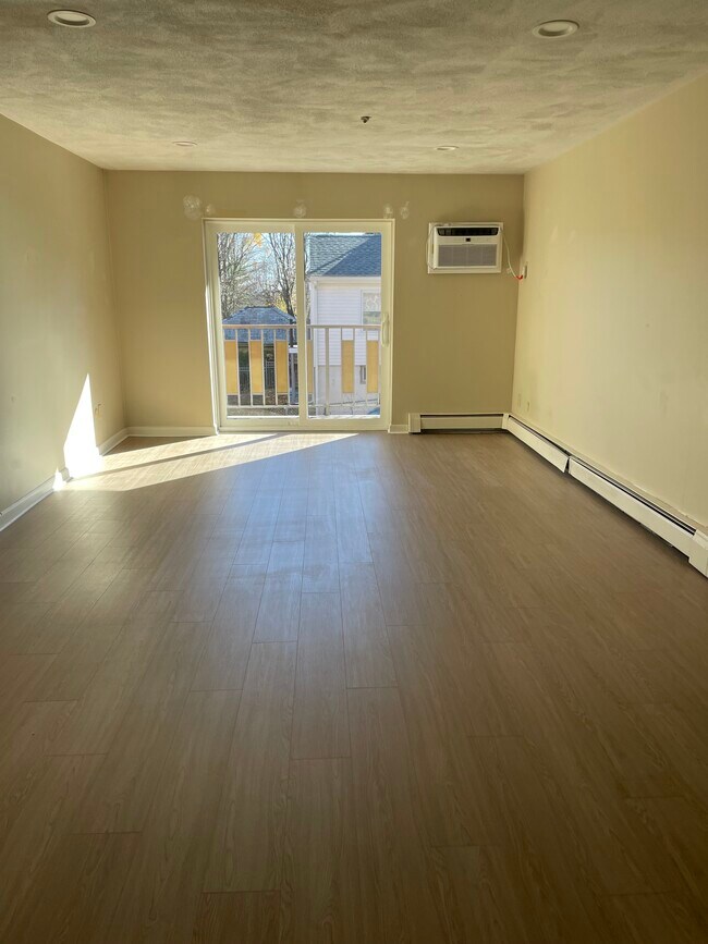 Photo - 100 Grand View Ave Unidad 4B