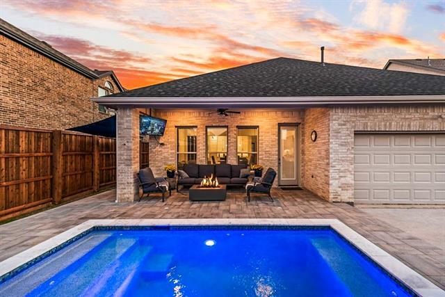 Photo - 1124 Putnam Dr