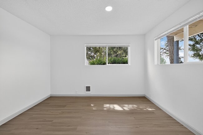 Photo - The Clover Apartments