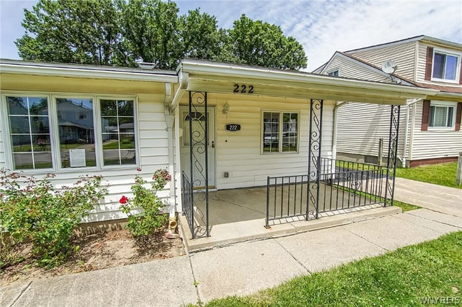 Photo - 222 Dupont Ave