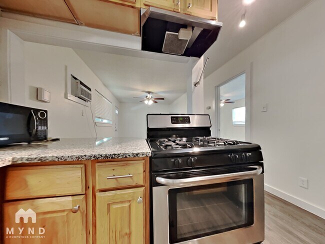 1604 Parker Ln Unit B
