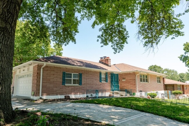 Photo - 8020 Oakland Ave