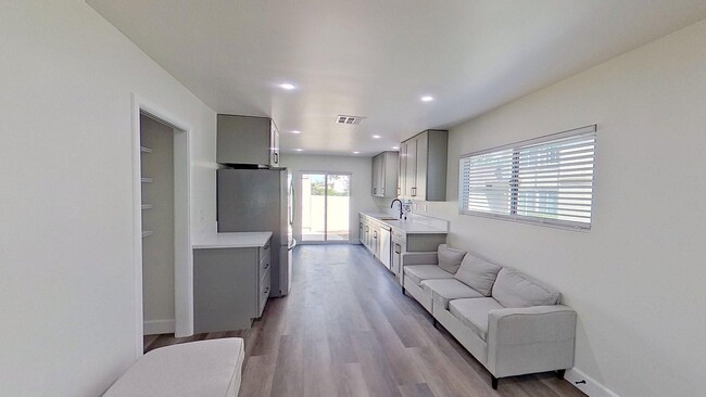 Photo - 8592 Cornwall Cir