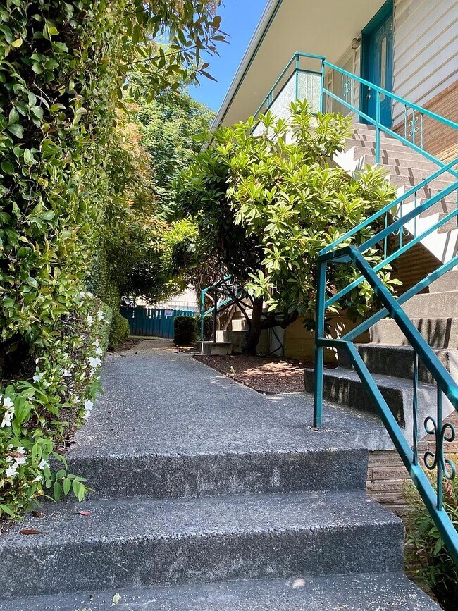 Photo - 1440 NW 60th St Unit 2