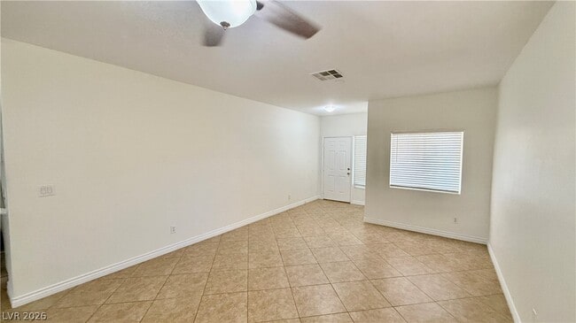 Building Photo - 6108 N Ozark Hike St