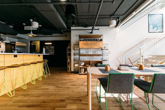 Photo - 2221 S Clark St