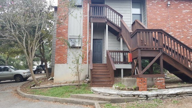 Photo - 430 Lindsey St Unit A1