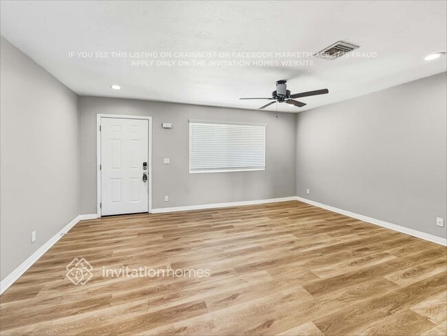 Photo - 7302 E Fillmore St