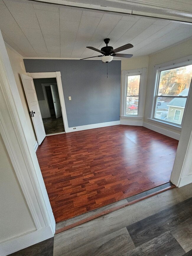 Photo - 90 Oakland Ave