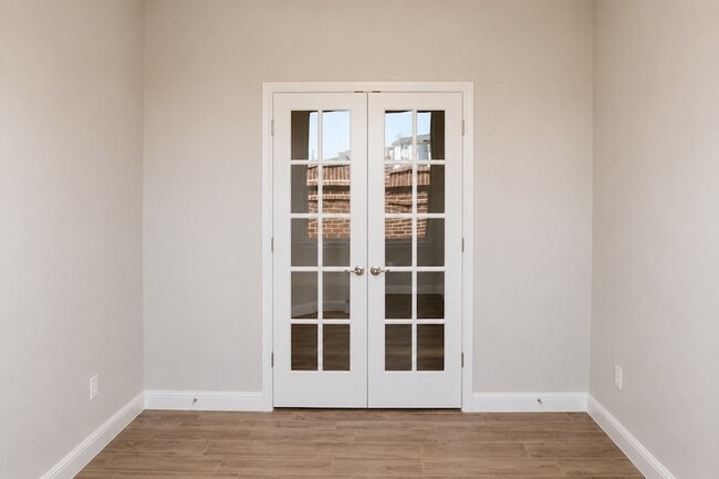 Photo - 270 Irish Moss Dr