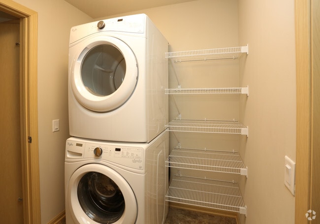 2BR, 1BA