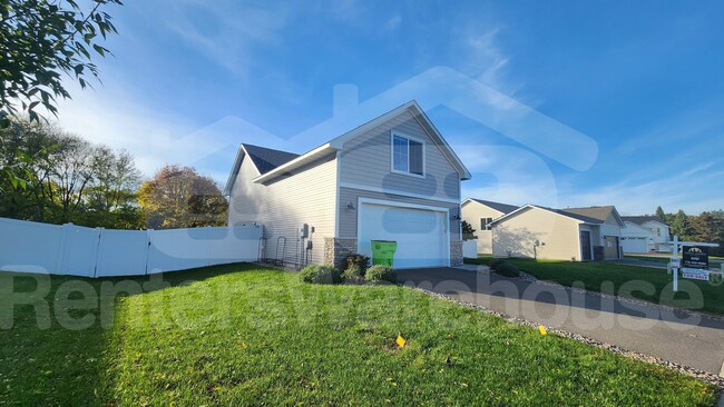 Photo - 1103 Rich River Way House