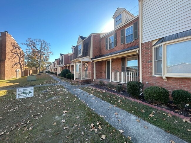 Building Photo - 940-802 Glenn Street, West Columbia, SC 29169