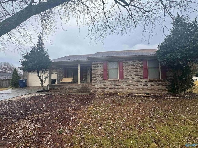 Building Photo - 215 Pops Corner