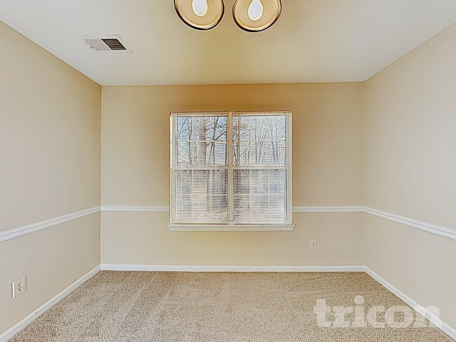 Photo - 4600 White Rd