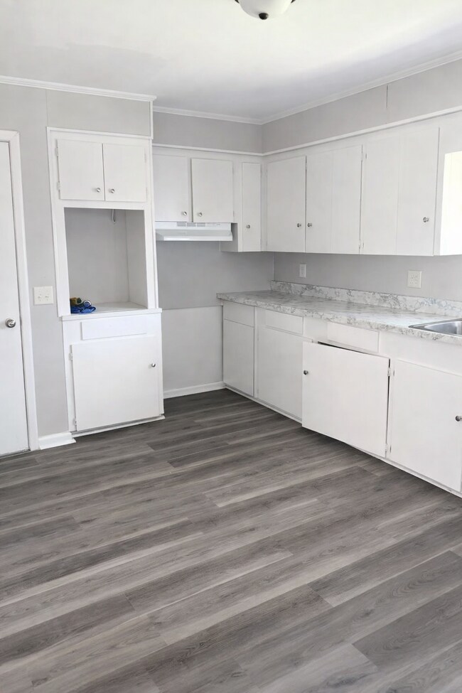 Photo - 547 Holly Dr