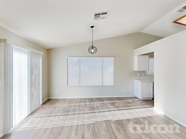 Photo - 5044 N Vista Del Rancho Way