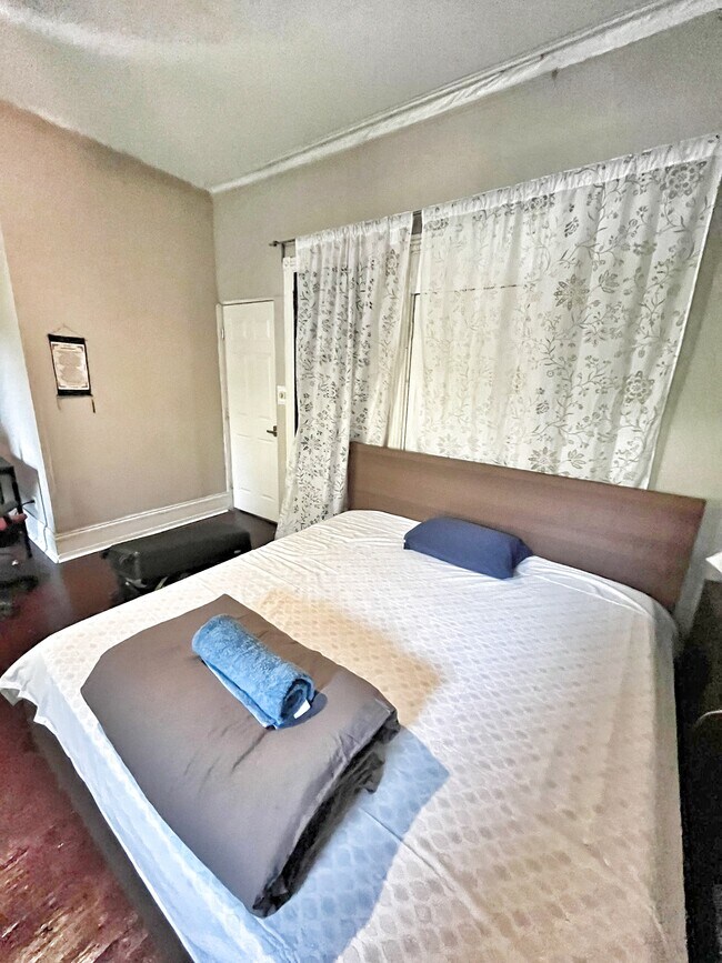 Photo - 322 S 42nd St