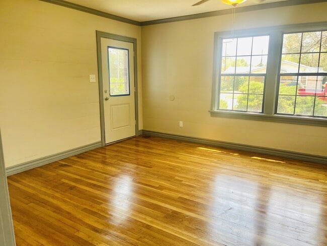 Photo - 2202 24th St