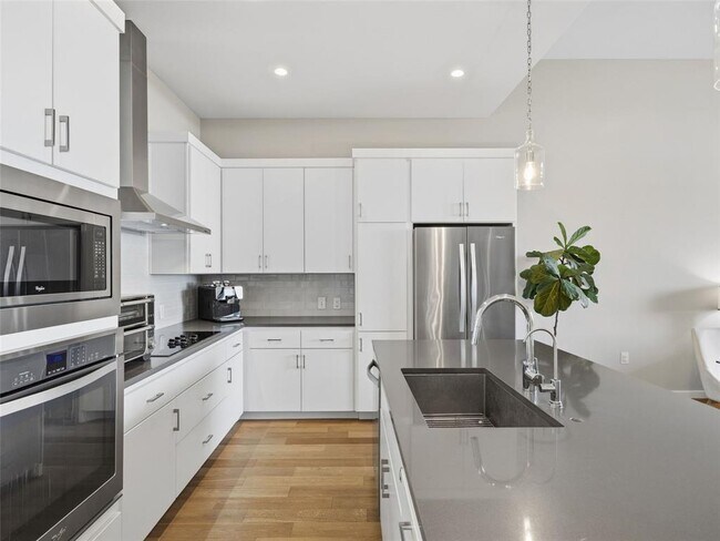 Photo - 5921 Hiline Rd Unit 1303