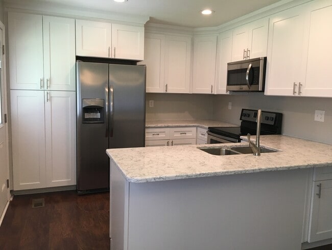 Photo - 501 Smokeridge~3 bedroom 2 bath~SPLIT LEVE... Casa
