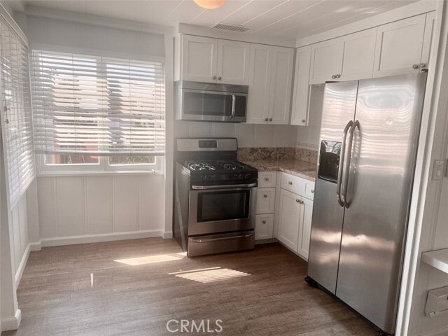 Photo - 1451 Glenneyre St