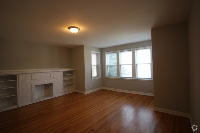 Building Photo - 4250 N Keystone Ave Unit 2S Rental