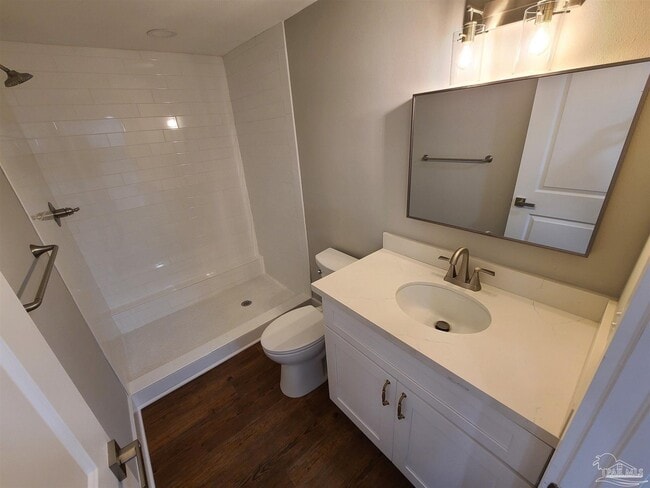 Photo - 6 W De Soto St