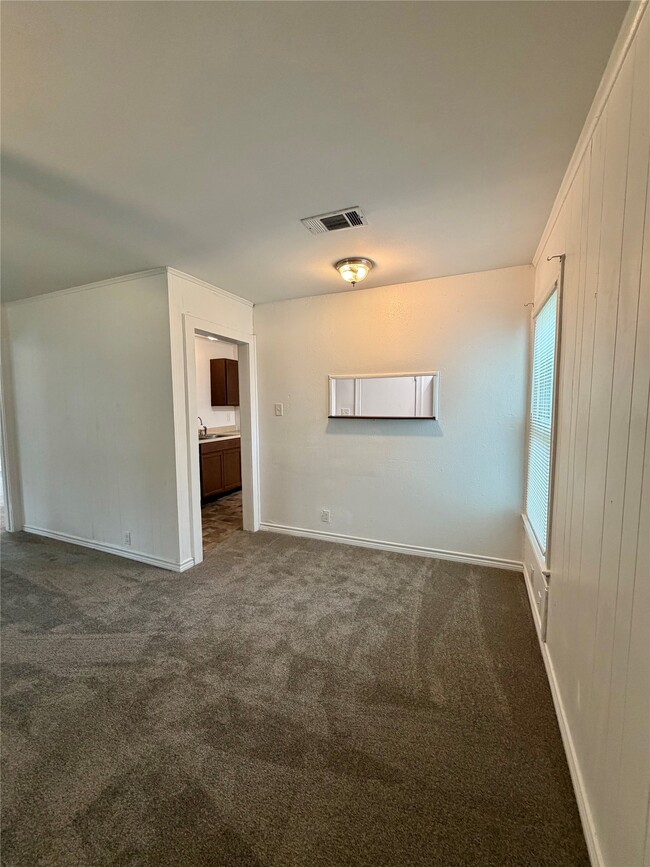 Photo - 234 Jasmine St