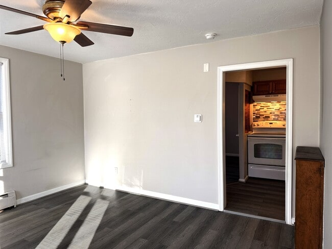 Photo - 74 Hamlet Ave Unit 1F