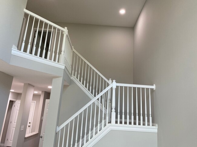 Photo - 557 Chadwood Dr