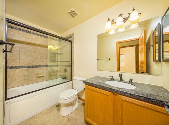 Photo - Beautiful Spacious NW home