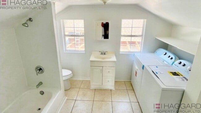 Photo - Walking Distance to the Stockyards! Unidad 2311 Market Ave  B
