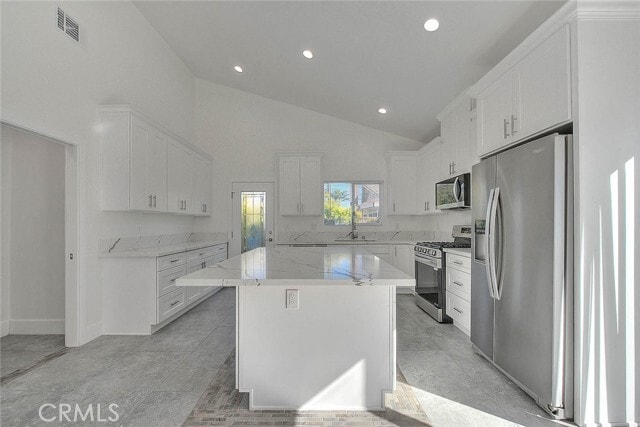 Building Photo - 16386 Mark Ln