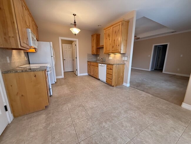 Photo - 1505 N Claremont Cir